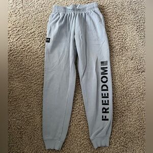 Under Armour Size Adult Medium Grey Freedom Sweatpants